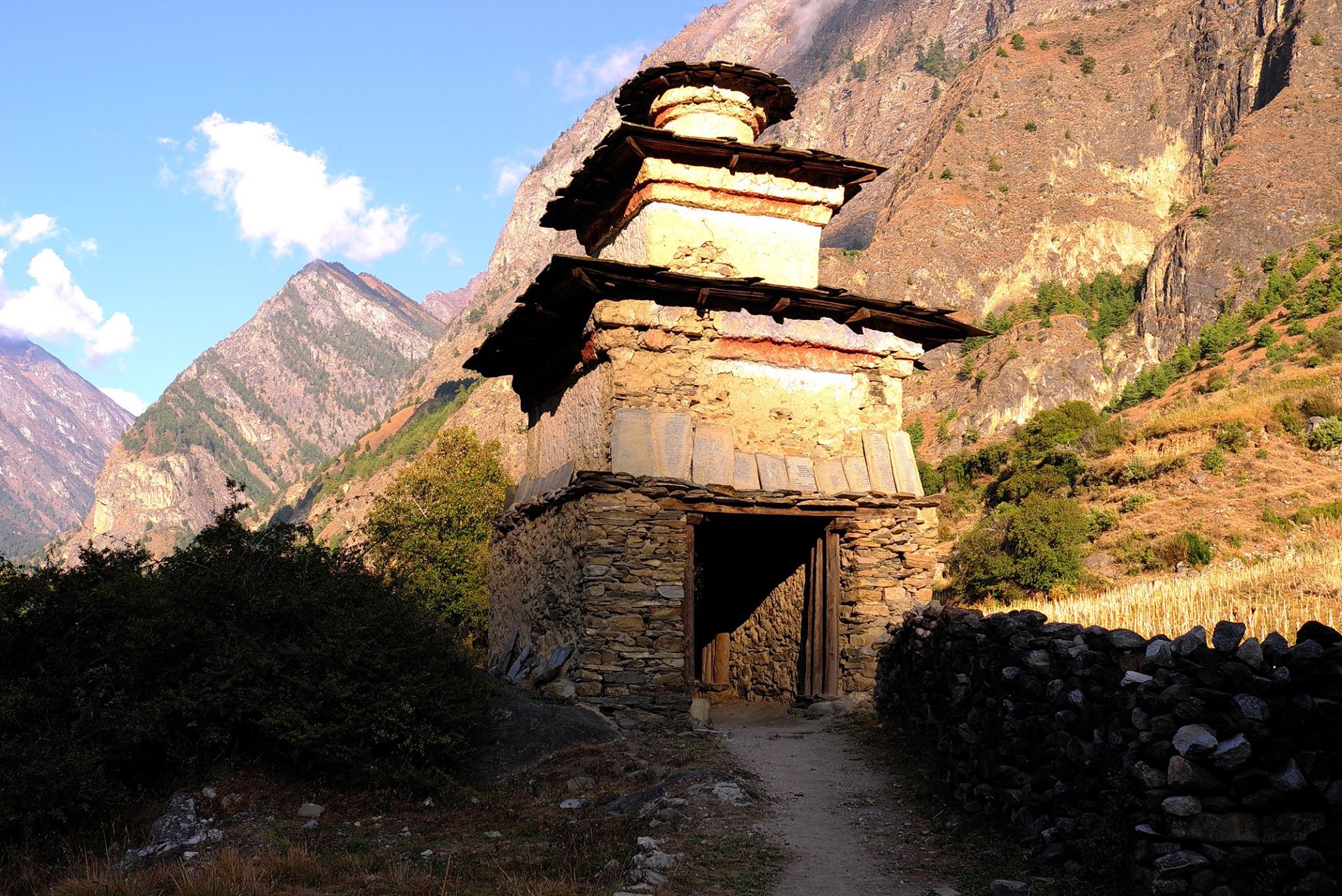 What makes Manaslu Trek different from others?