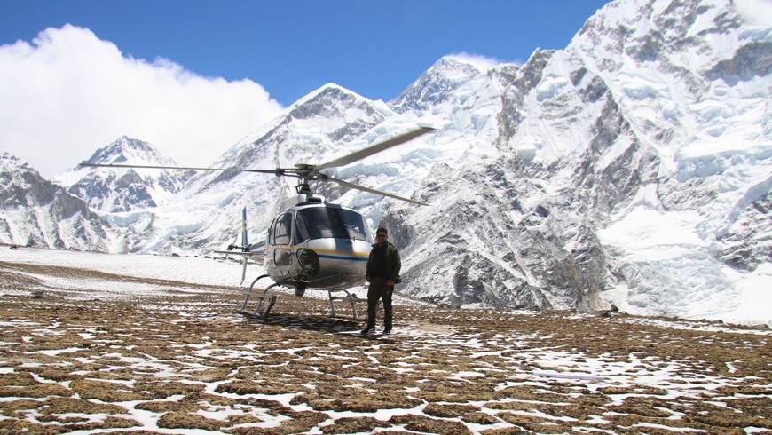 Everest Helicopter Trek