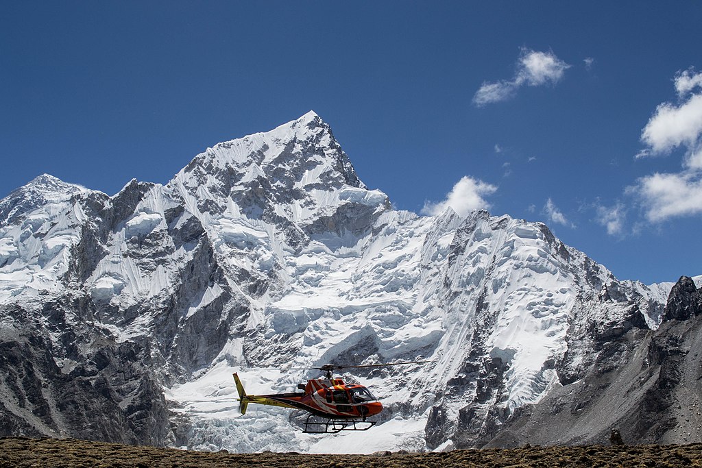 Everest Base Camp: Trek & Fly Back with Helicopter