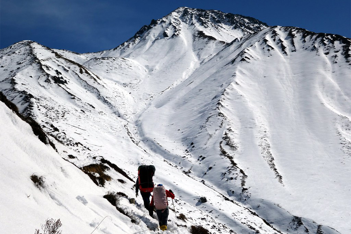 Yala Peak Climbing